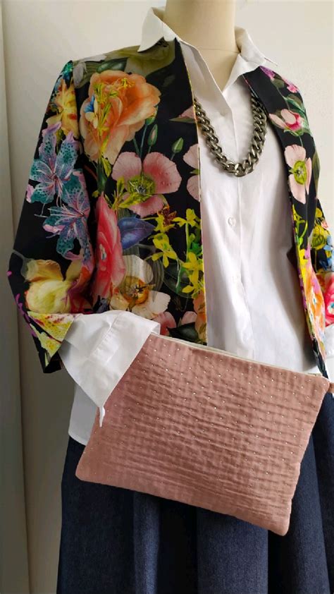 giacca kocca chanel ricamo fiori